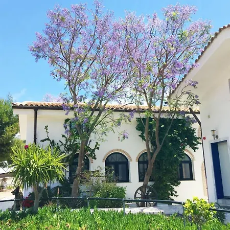 In Ermioni Mit Grill- Terrasse Und Gemeinschaftlichem Pool By Interhome * Thermisía