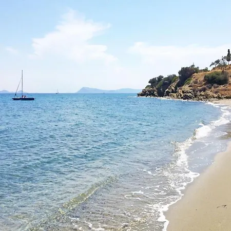 In Ermioni Mit Grill- Terrasse Und Gemeinschaftlichem Pool By Interhome 別荘 *