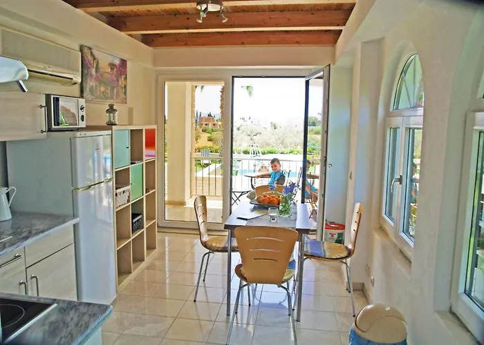 別荘 In Ermioni Mit Grill- Terrasse Und Gemeinschaftlichem Pool By Interhome *