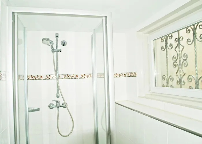 In Ermioni Mit Grill- Terrasse Und Gemeinschaftlichem Pool By Interhome 別荘 Thermisía