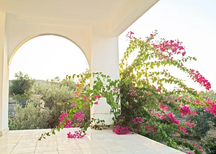 In Ermioni Mit Grill- Terrasse Und Gemeinschaftlichem Pool By Interhome *