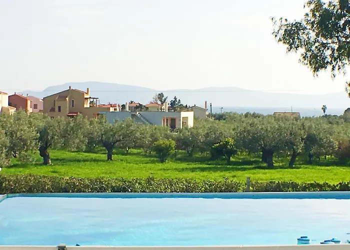 In Ermioni Mit Grill- Terrasse Und Gemeinschaftlichem Pool By Interhome 別荘 Thermisía