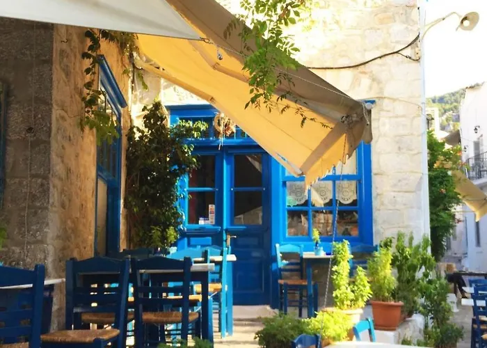 In Ermioni Mit Grill- Terrasse Und Gemeinschaftlichem Pool By Interhome * Thermisía